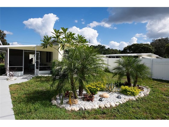 Landscaping - Single Family Home for sale at 104 Portia St N, Nokomis, FL 34275 - MLS Number is A4514916