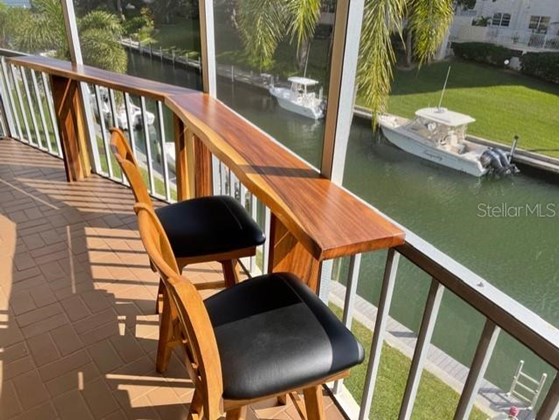New Viewing Bar - Condo for sale at 1300 N Portofino Dr #306sai, Sarasota, FL 34242 - MLS Number is A4518245