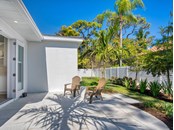 Single Family Home for sale at 1615 N Lake Shore Dr, Sarasota, FL 34231 - MLS Number is A4519095