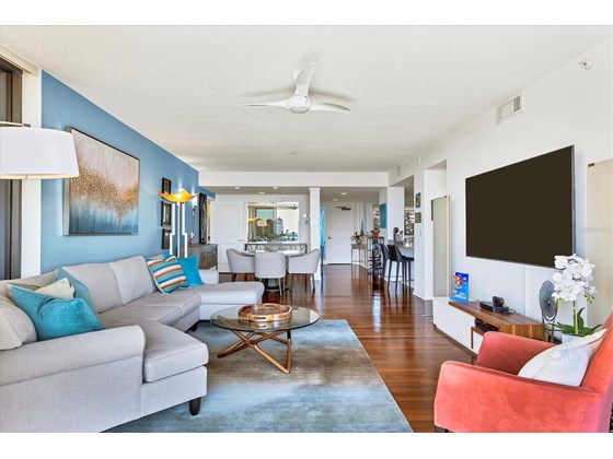The great room and dining areas flow. - Condo for sale at 1255 N Gulfstream Ave #503, Sarasota, FL 34236 - MLS Number is A4519355