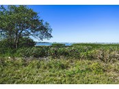 Vacant Land for sale at 3222 Old Oak Dr, Sarasota, FL 34239 - MLS Number is A4521298