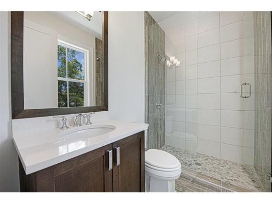 Bedroom 3 Bathroom - Single Family Home for sale at 1460 Rebecca Ln, Sarasota, FL 34231 - MLS Number is N6115705